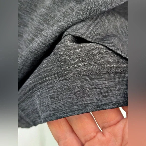 Lululemon long sleeve - Picture 3 of 3